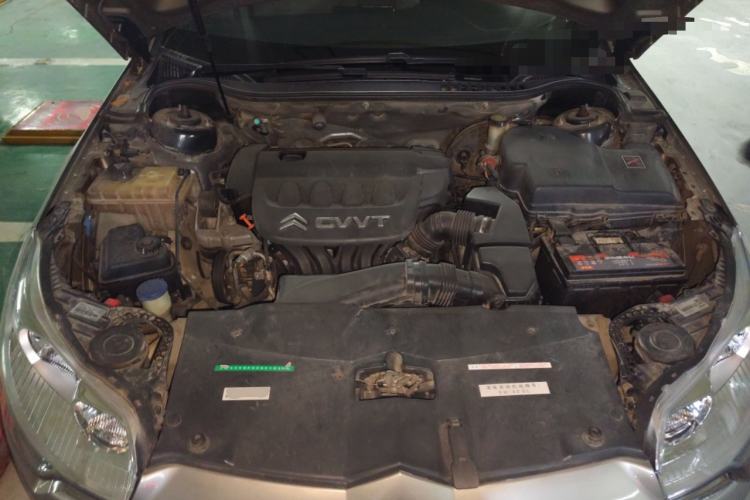 Used Citroen C5 2012 2.0L Automatic Luxury Edition Engine Bay