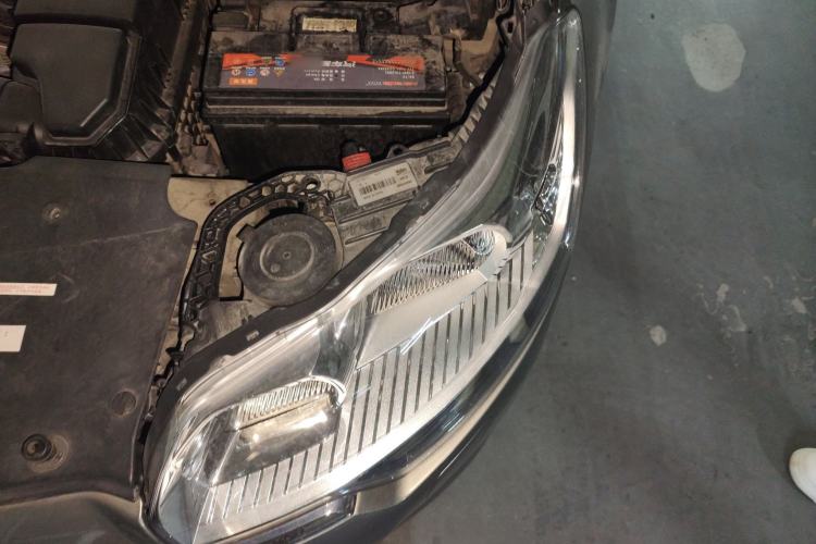 Used Citroen C5 2012 2.0L Automatic Luxury Edition Engine Bay Left