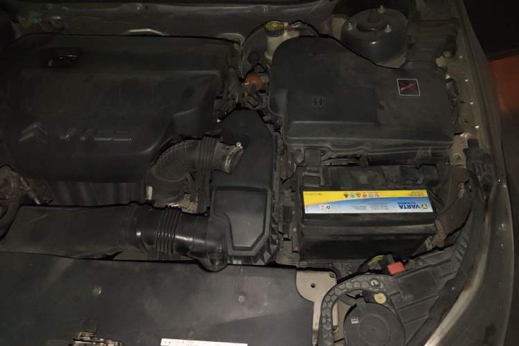 Used Citroen C5 2012 2.3L Automatic Prestige Edition Engine Bay Left