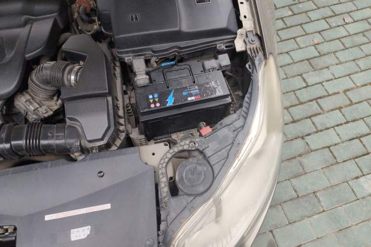 Used Citroen C5 2012 2.0L Automatic Luxury Edition Engine Bay Left