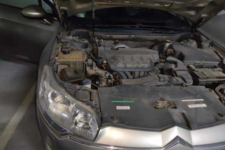 Used Citroen C5 2012 2.0L Automatic Luxury Edition Engine Bay Right