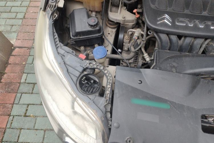 Used Citroen C5 2012 2.0L Automatic Luxury Edition Engine Bay Right