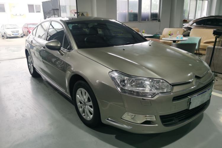 Used Citroen C5 2012 2.0L Automatic Luxury Edition Front Right 45 Deg