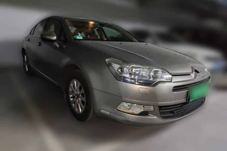 Used Citroen C5 2012 2.0L Automatic Luxury Edition Front Right 45 Deg