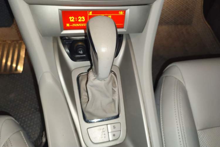 Used Citroen C5 2012 2.0L Automatic Luxury Edition Gear Lever