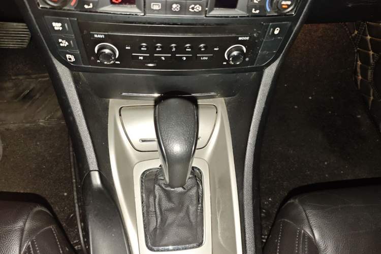 Used Citroen C5 2012 2.3L Automatic Prestige Edition Gear Lever