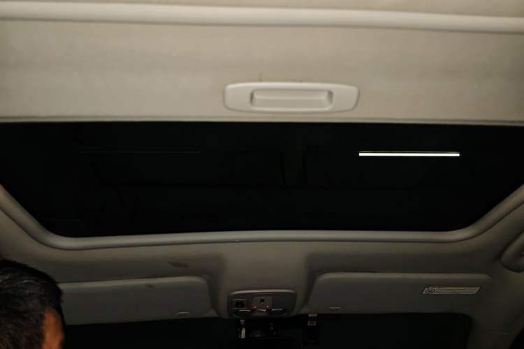 Used Citroen C5 2012 2.3L Automatic Prestige Edition Headliner