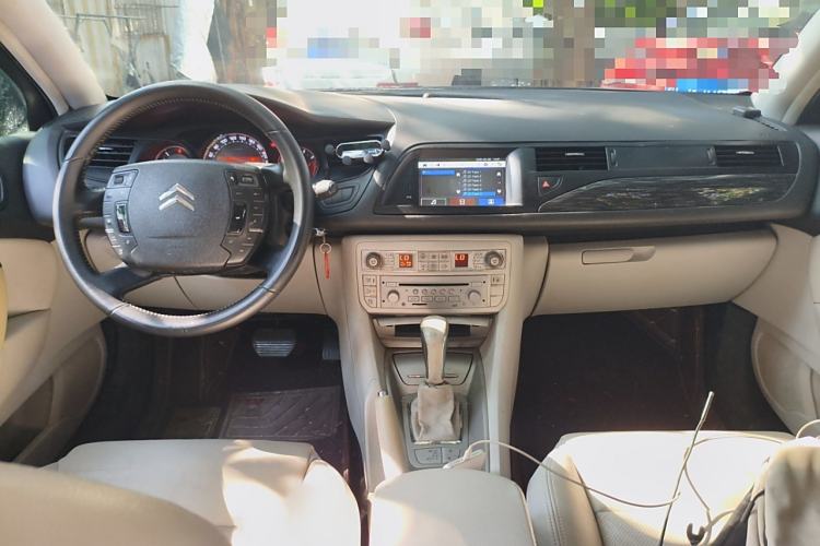 Used Citroen C5 2012 2.0L Automatic Luxury Edition Interior 2