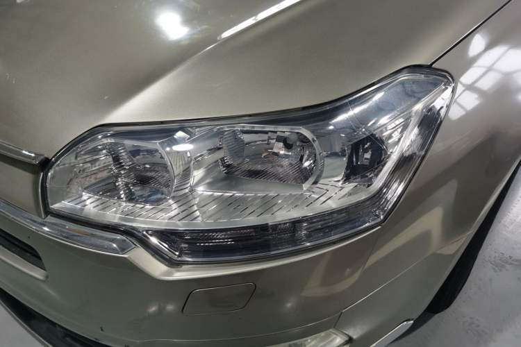 Used Citroen C5 2012 2.0L Automatic Luxury Edition Left Front Headlight