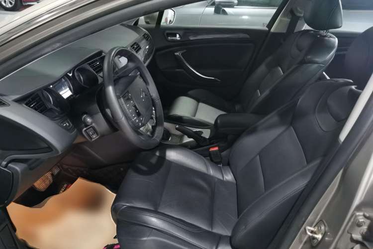 Used Citroen C5 2012 2.0L Automatic Luxury Edition Left Front Seat