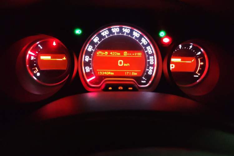 Used Citroen C5 2012 2.3L Automatic Prestige Edition Odometer Close Up