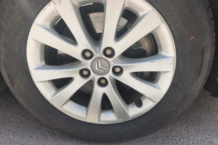 Used Citroen C5 2012 2.0L Automatic Luxury Edition Right Front Wheel Hub