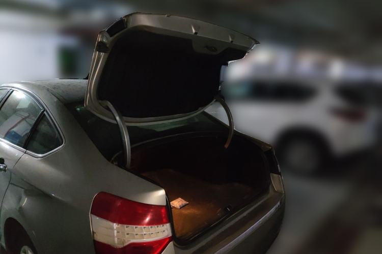 Used Citroen C5 2012 2.0L Automatic Luxury Edition Trunk