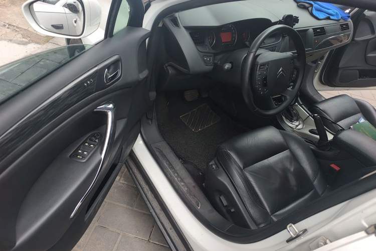 Used Citroen C5 2012 2.3L Automatic Prestige Edition Driver Seat