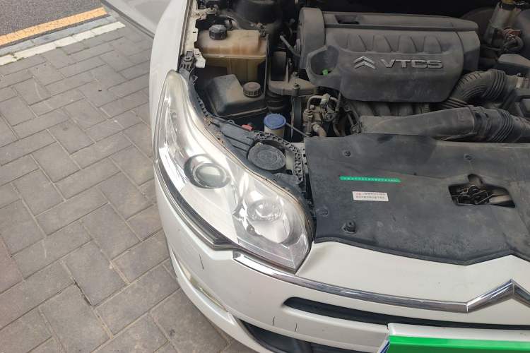 Used Citroen C5 2012 2.3L Automatic Prestige Edition Engine Bay Right