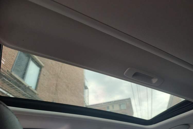 Used Citroen C5 2012 2.3L Automatic Prestige Edition Headliner