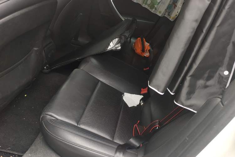 Used Citroen C5 2012 2.3L Automatic Prestige Edition Left Rear Seat