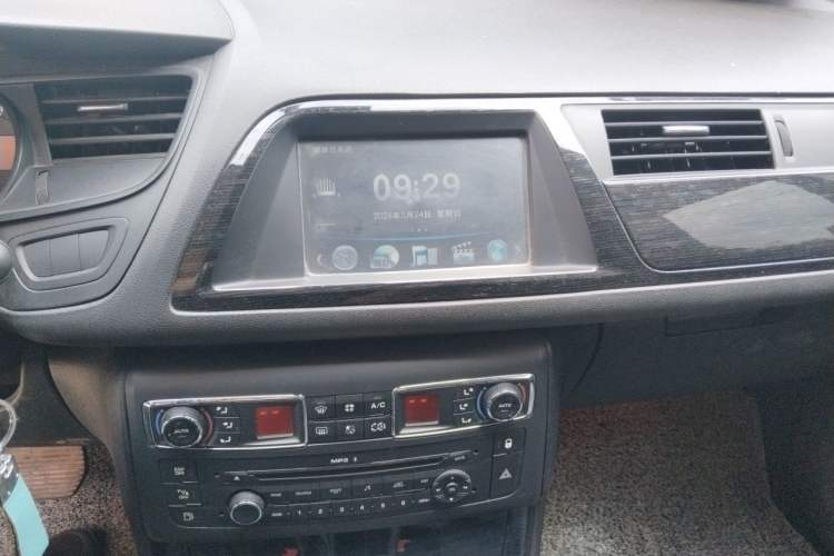 Used Citroen C5 2012 2.3L Automatic Prestige Edition Audio And AC Panel