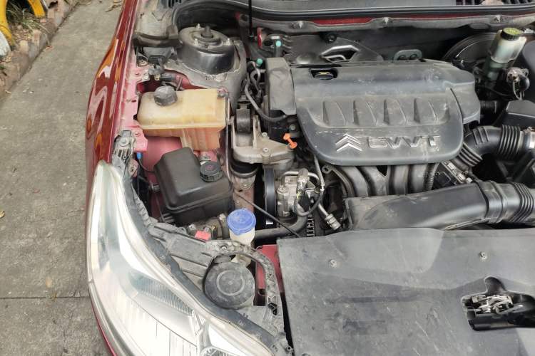 Used Citroen C5 2012 2.0L Automatic Luxury Edition Engine Bay Right