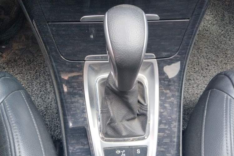 Used Citroen C5 2012 2.3L Automatic Prestige Edition Gear Lever