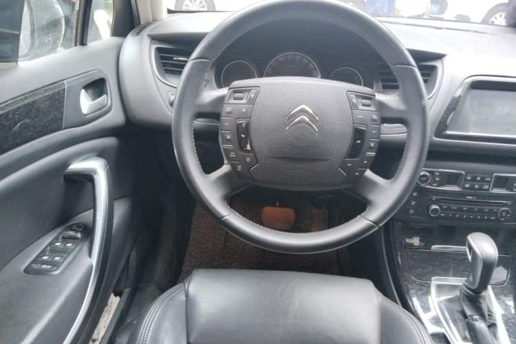 Used Citroen C5 2012 2.3L Automatic Prestige Edition Steering Wheel
