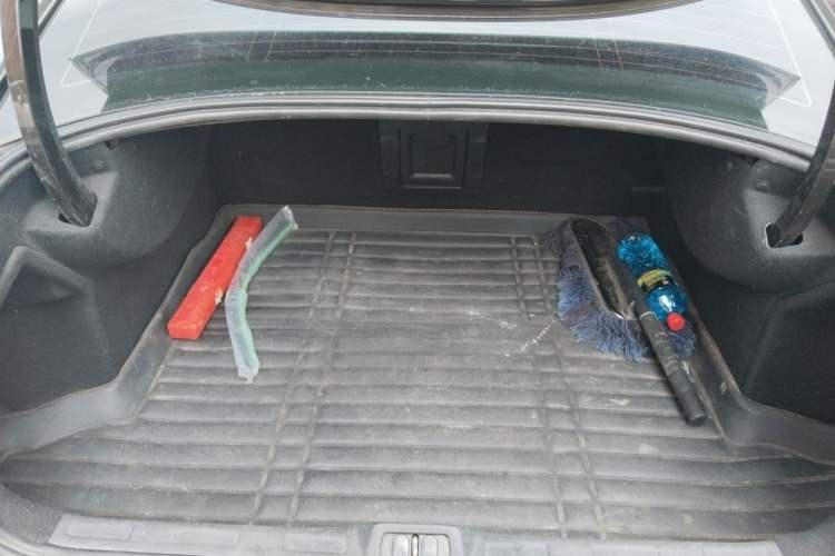 Used Citroen C5 2012 2.3L Automatic Prestige Edition Trunk