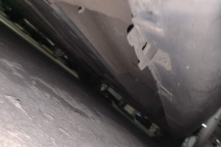 Used Citroen C5 2012 2.0L Automatic Luxury Edition Chassis Front Left