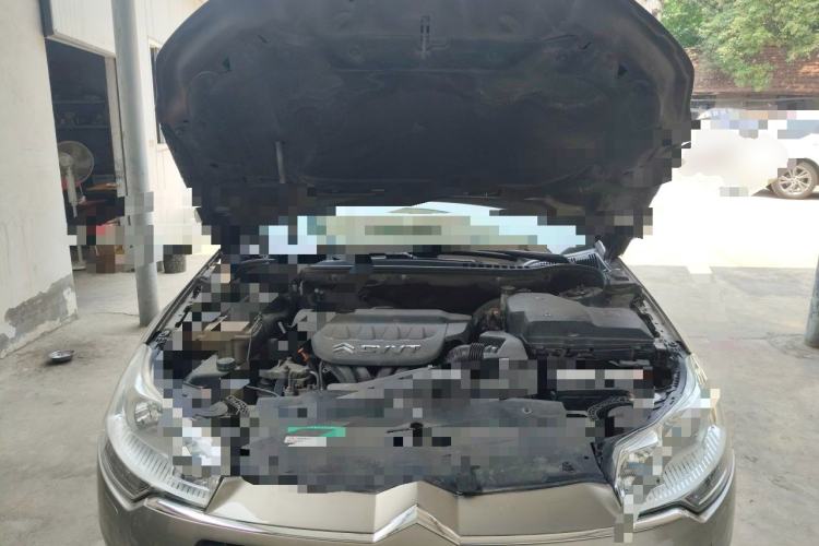 Used Citroen C5 2012 2.0L Automatic Luxury Edition Engine Bay
