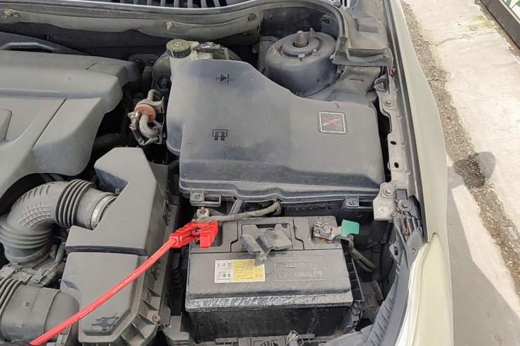 Used Citroen C5 2012 2.3L Automatic Zunyu Version Engine Bay Left