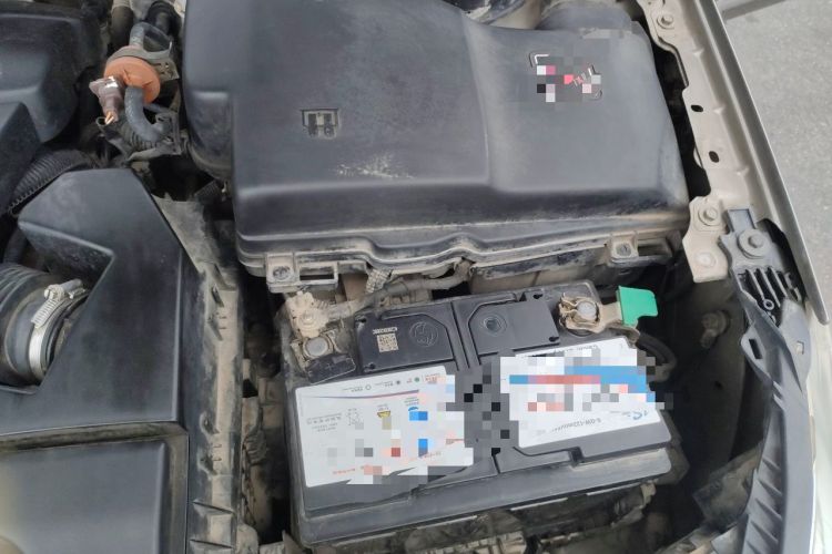 Used Citroen C5 2012 2.0L Automatic Luxury Edition Engine Bay Left