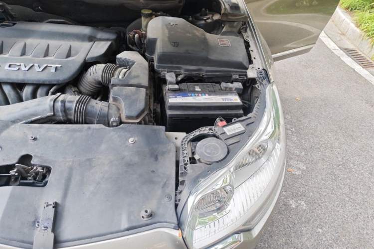 Used Citroen C5 2012 2.0L Automatic Luxury Edition Engine Bay Left