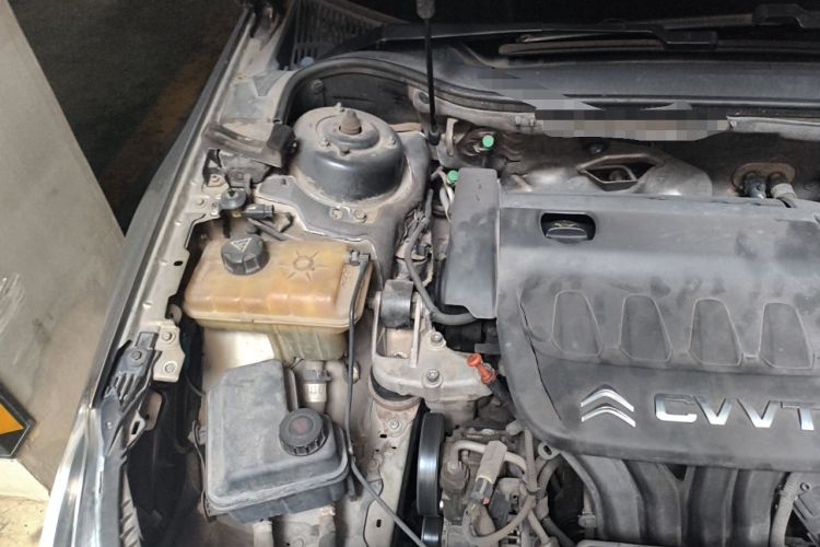 Used Citroen C5 2012 2.0L Automatic Luxury Edition Engine Bay Right