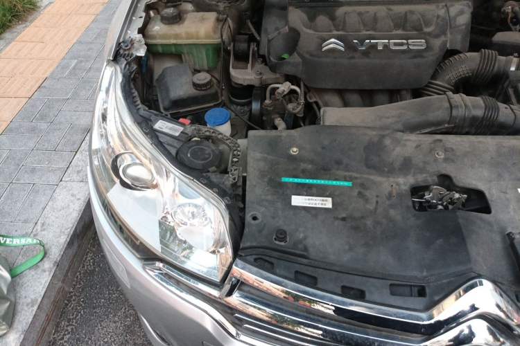 Used Citroen C5 2012 2.3L Automatic Prestige Edition Engine Bay Right