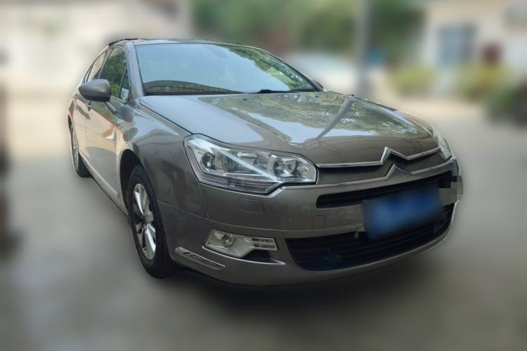 Used Citroen C5 2012 2.0L Automatic Luxury Edition Front Right 45 Deg