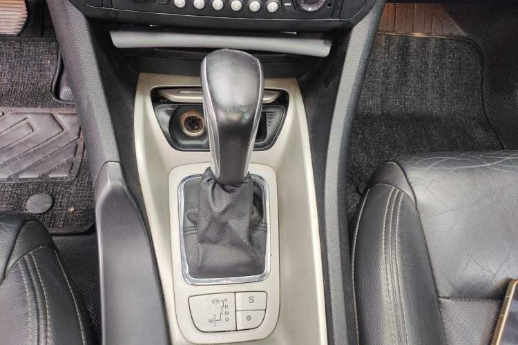 Used Citroen C5 2012 2.0L Automatic Luxury Edition Gear Lever