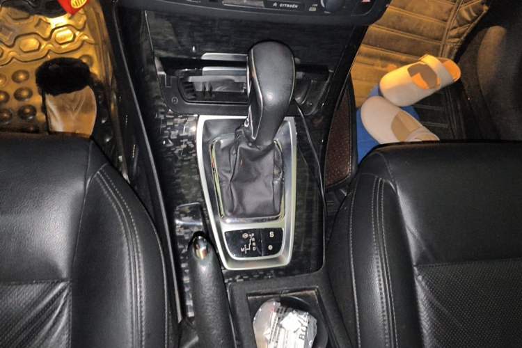 Used Citroen C5 2012 2.0L Automatic Luxury Edition Gear Lever
