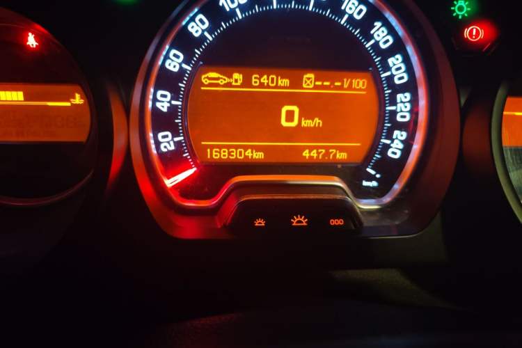 Used Citroen C5 2012 2.3L Automatic Zunyu Version Odometer Close Up