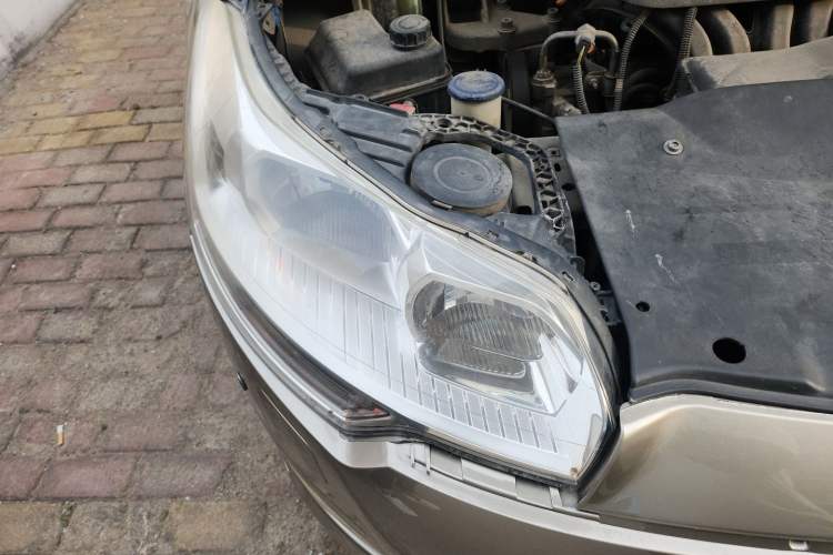 Used Citroen C5 2012 2.0L Automatic Luxury Edition Right Front Headlight