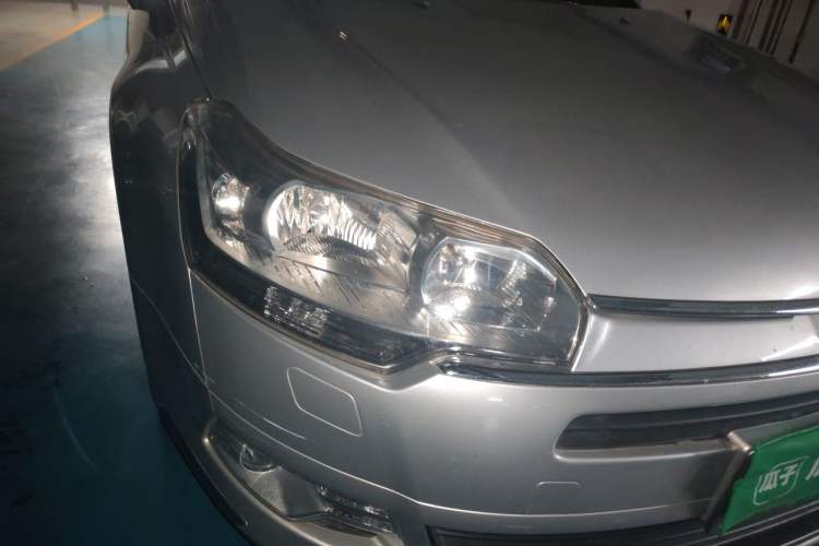 Used Citroen C5 2012 2.3L Automatic Zunyu Version Right Front Headlight