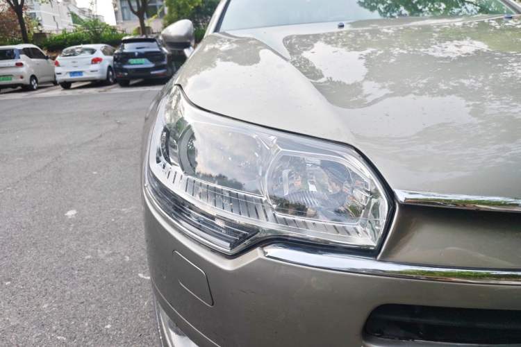 Used Citroen C5 2012 2.0L Automatic Luxury Edition Right Front Headlight