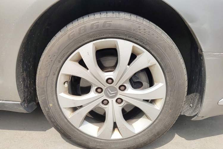Used Citroen C5 2012 2.3L Automatic Zunyu Version Right Front Wheel Hub