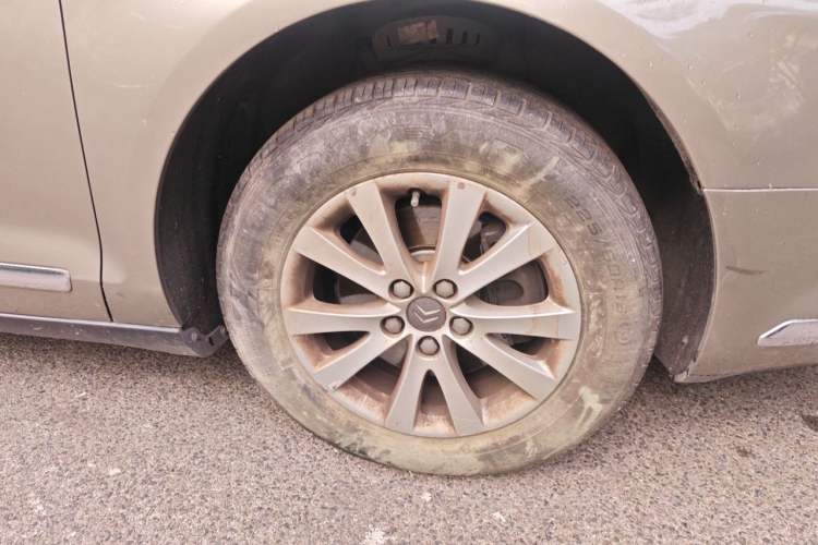Used Citroen C5 2012 2.0L Automatic Luxury Edition Right Front Wheel Hub