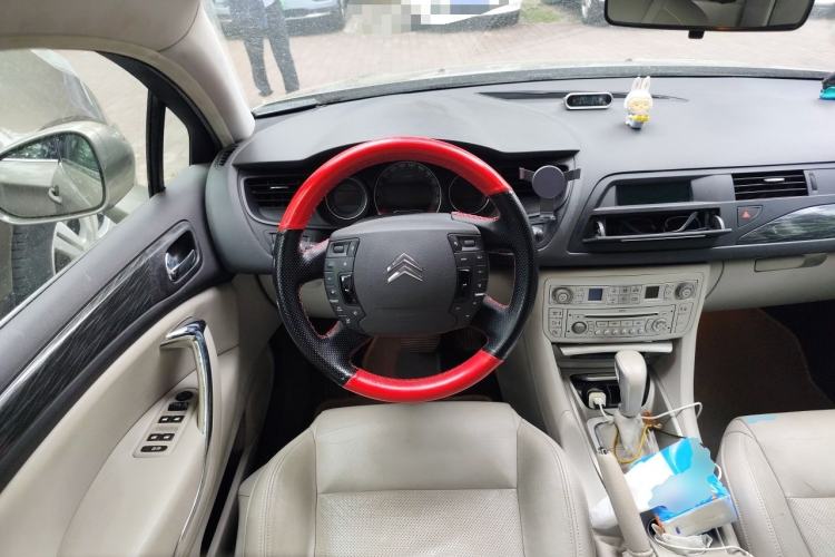 Used Citroen C5 2012 2.0L Automatic Luxury Edition Steering Wheel