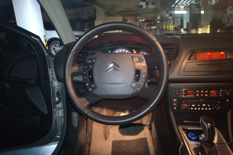 Used Citroen C5 2012 2.3L Automatic Zunyu Version Steering Wheel