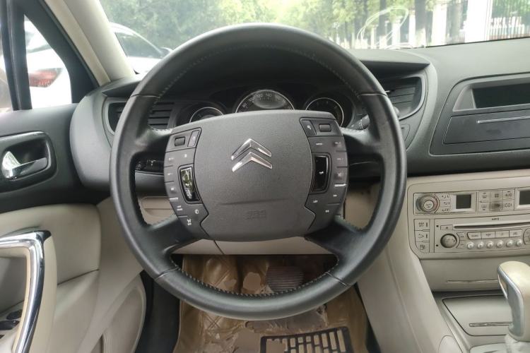 Used Citroen C5 2012 2.0L Automatic Luxury Edition Steering Wheel