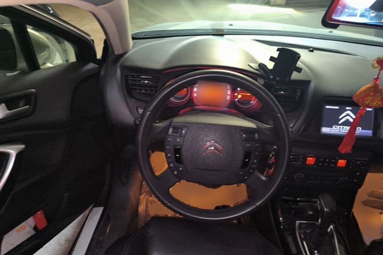Used Citroen C5 2012 2.0L Automatic Luxury Edition Steering Wheel
