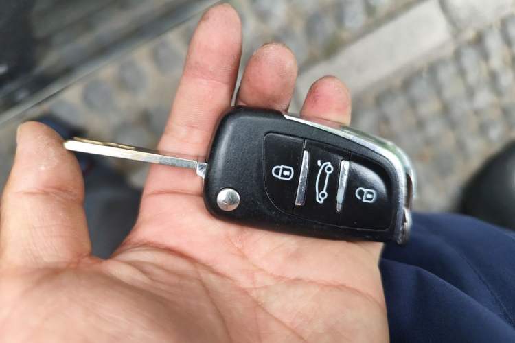 Used Citroen C5 2012 2.0L Automatic Luxury Edition Vehicle Key