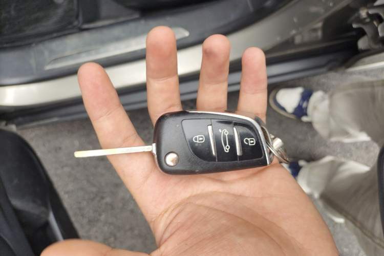 Used Citroen C5 2012 2.0L Automatic Luxury Edition Vehicle Key