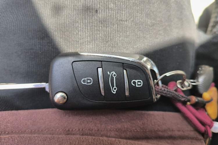 Used Citroen C5 2012 2.0L Automatic Luxury Edition Vehicle Key