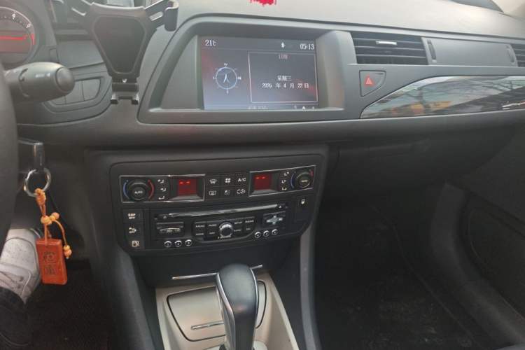 Used Citroen C5 2012 2.3L Automatic Luxury Version Audio And AC Panel